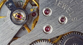 Jewelry setting / watch repair industry